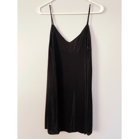 Ribbed Black Dress - Picture 2 of 5